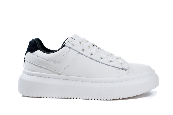 The City Spot Milk PONY sneaker
